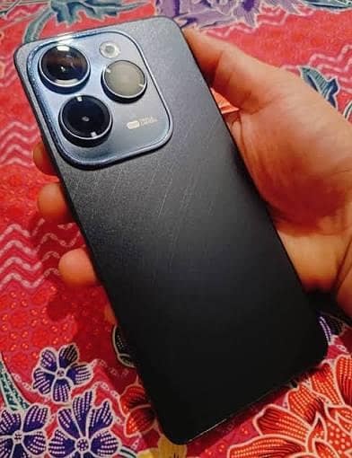 Infinix Hot 40 Pro