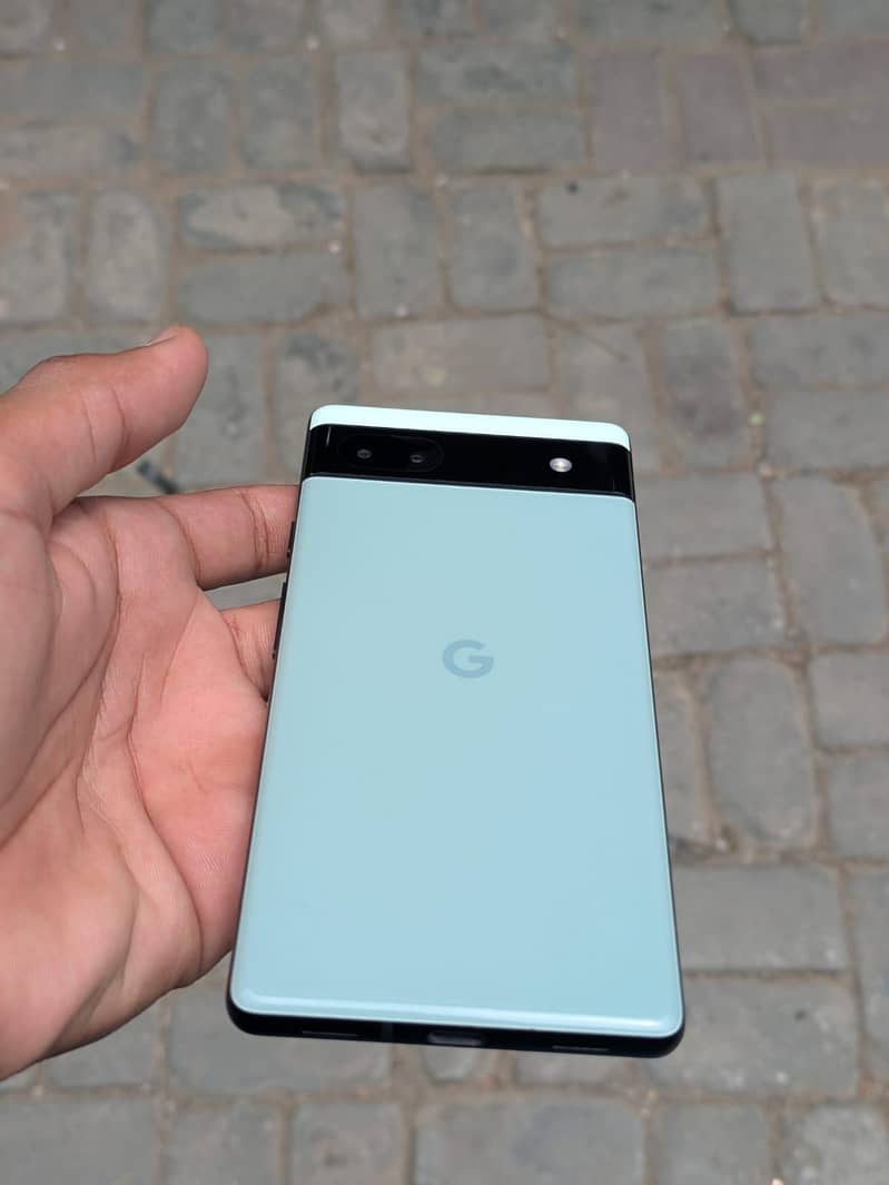 Google Pixel 6a 1
