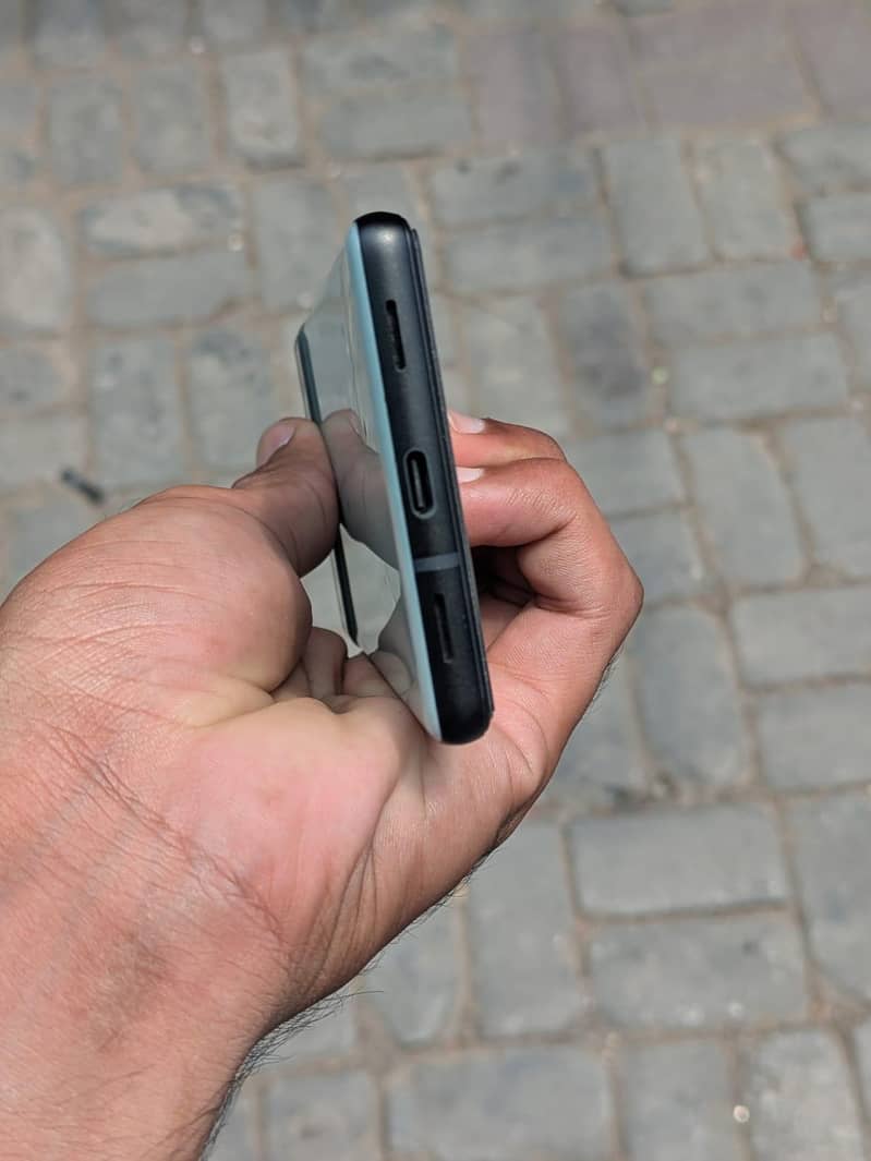 Google Pixel 6a 5