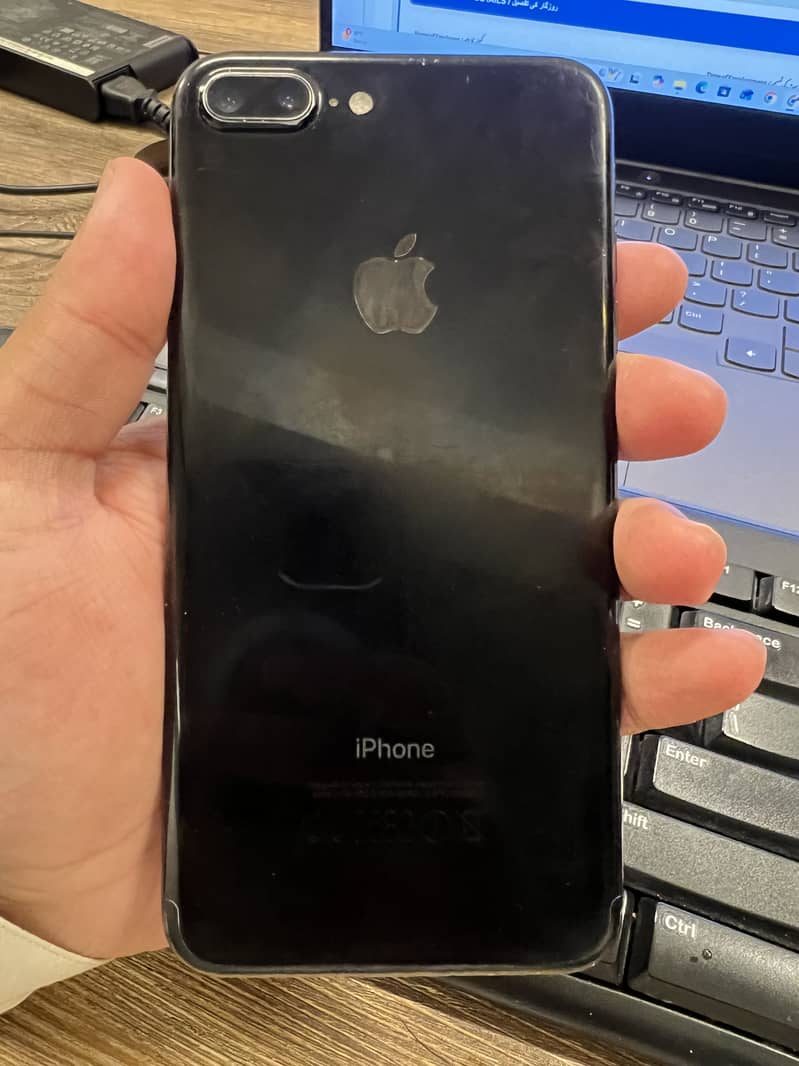 Apple iPhone 7 Plus 1