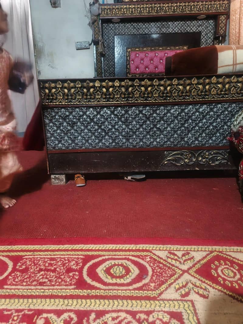 bad sofa armore 4