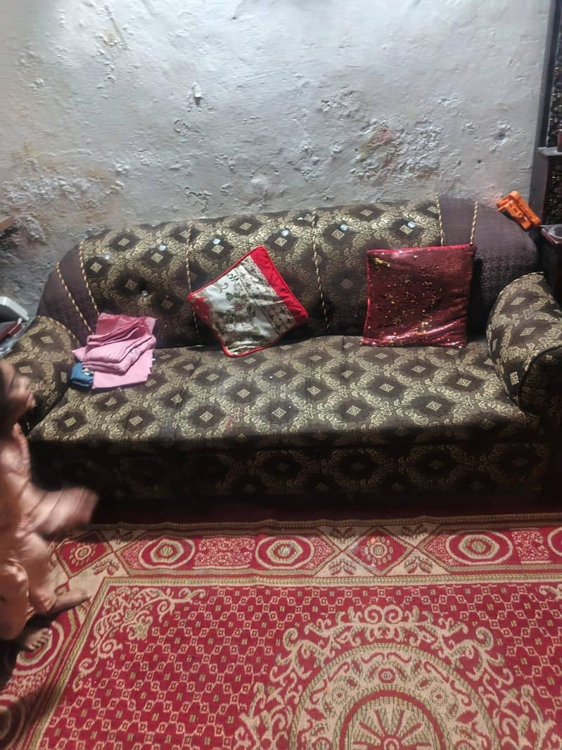 bad sofa armore 5