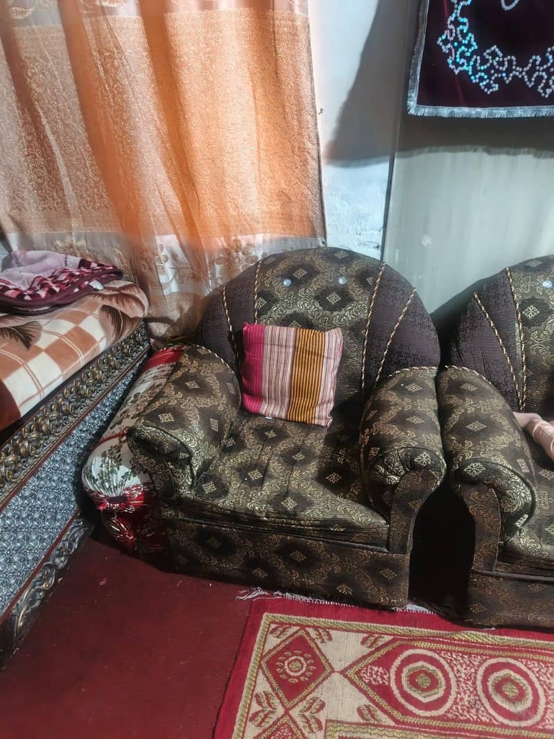 bad sofa armore 6