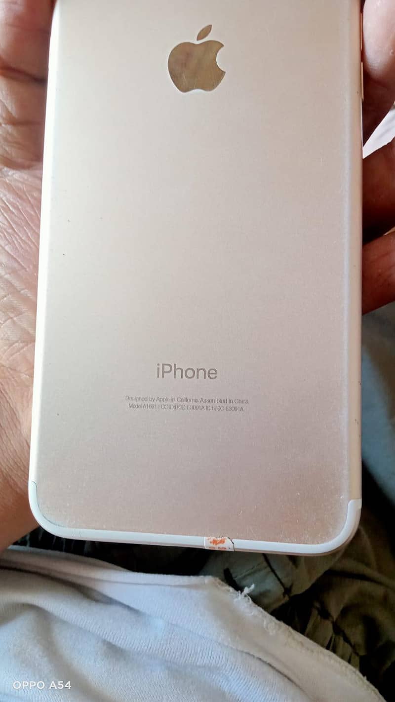 Apple iPhone 7 Plus 0