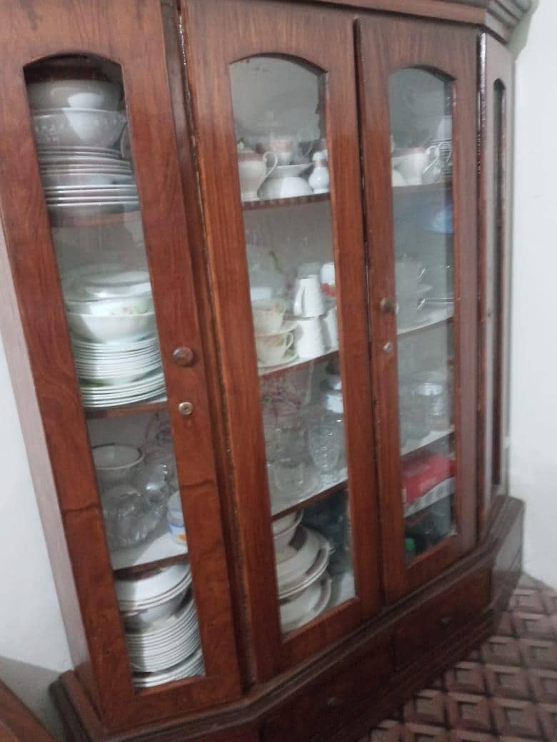 showcase divider 0