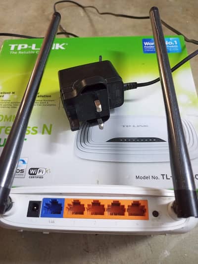 TP-Link TL-WR841N Dual Antenna WiFi Router