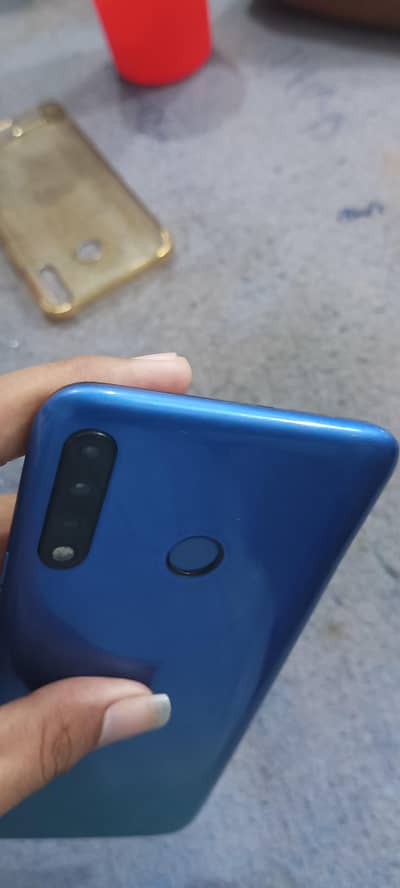 Tecno Spark 4