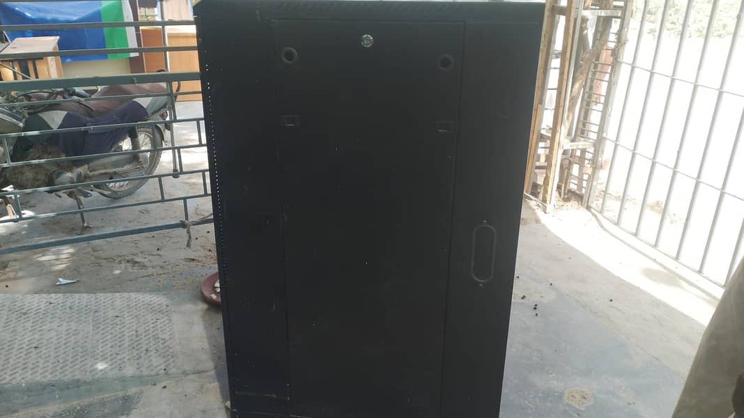 IT RACK BOX 4