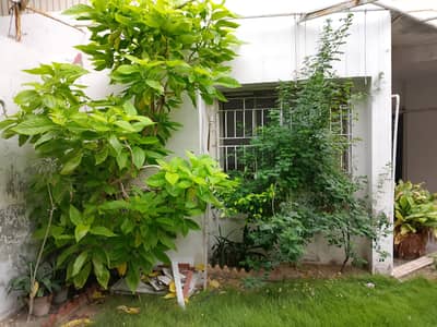 three bed dd leased apartment with extra land for sale in johar