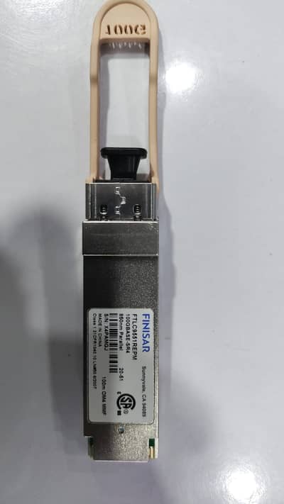 QSFP 100 G Transceiver