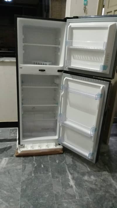 1 Day used Dawlance orignal fridge for sale in supply