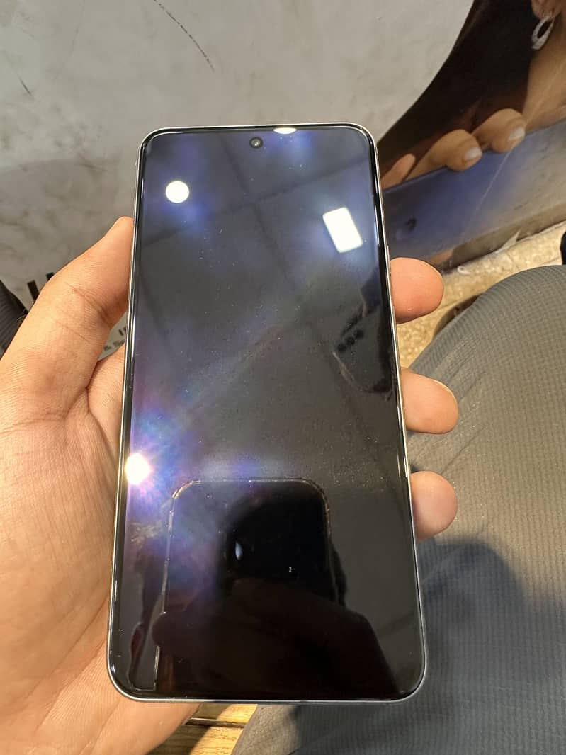 Google Pixel 8 3