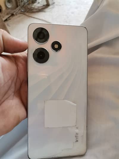 Infinix Hot 30 Play