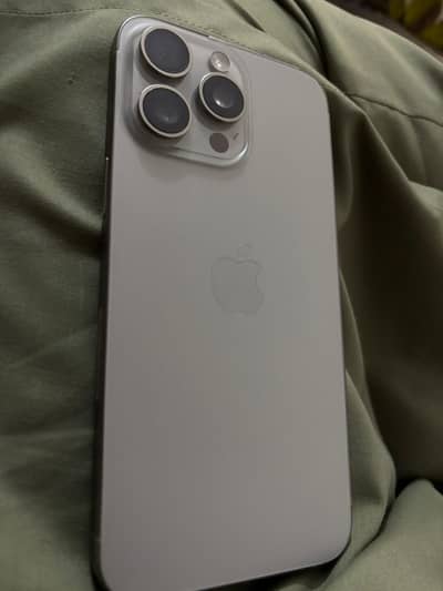 Apple iPhone 15 Pro Max