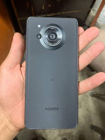 Sharp Aquos Sense7