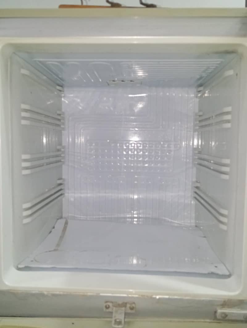 Fridge 1