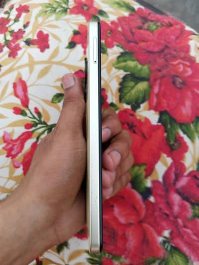 Itel A70 128gb