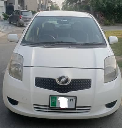 Toyota Vitz 2007