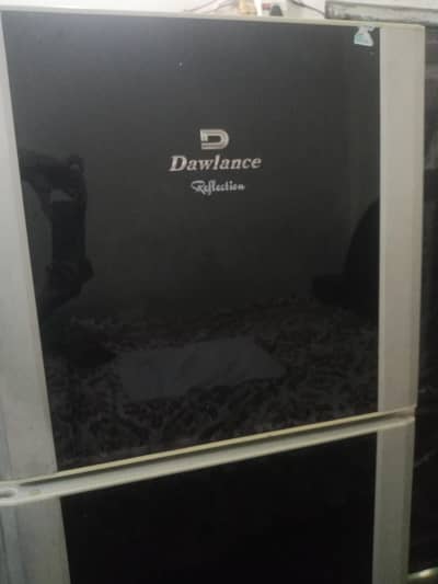 Dalwance black glass