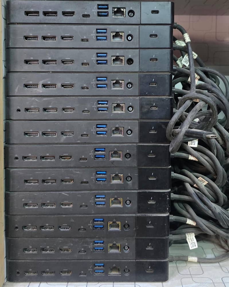 Dock Stations 0