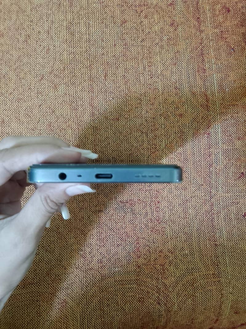 Realme Note 60x 4