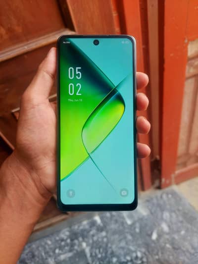 infinix note 30^ 8gb-256gb^ with box charger original^ 10/9 neat phone
