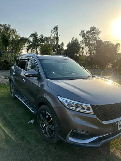 DFSK Glory 580 2021  |  7 Seater Family SUV