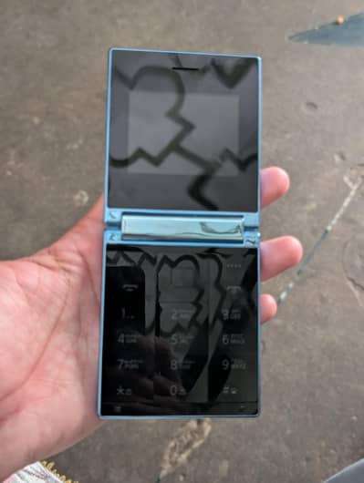 Itel Flip 1