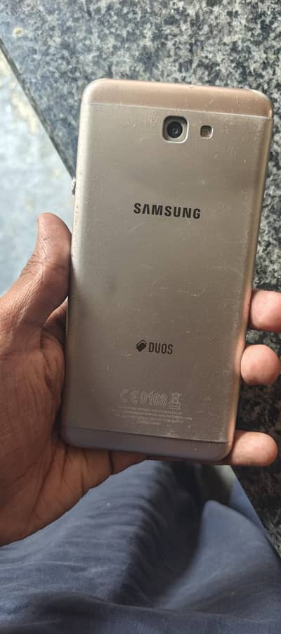 Samsung galaxy J7 prime