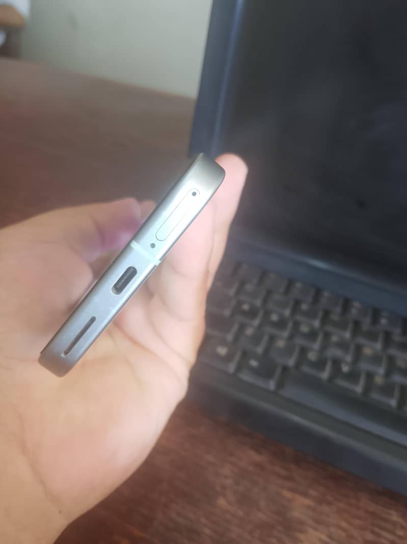 Google Pixel 9 2