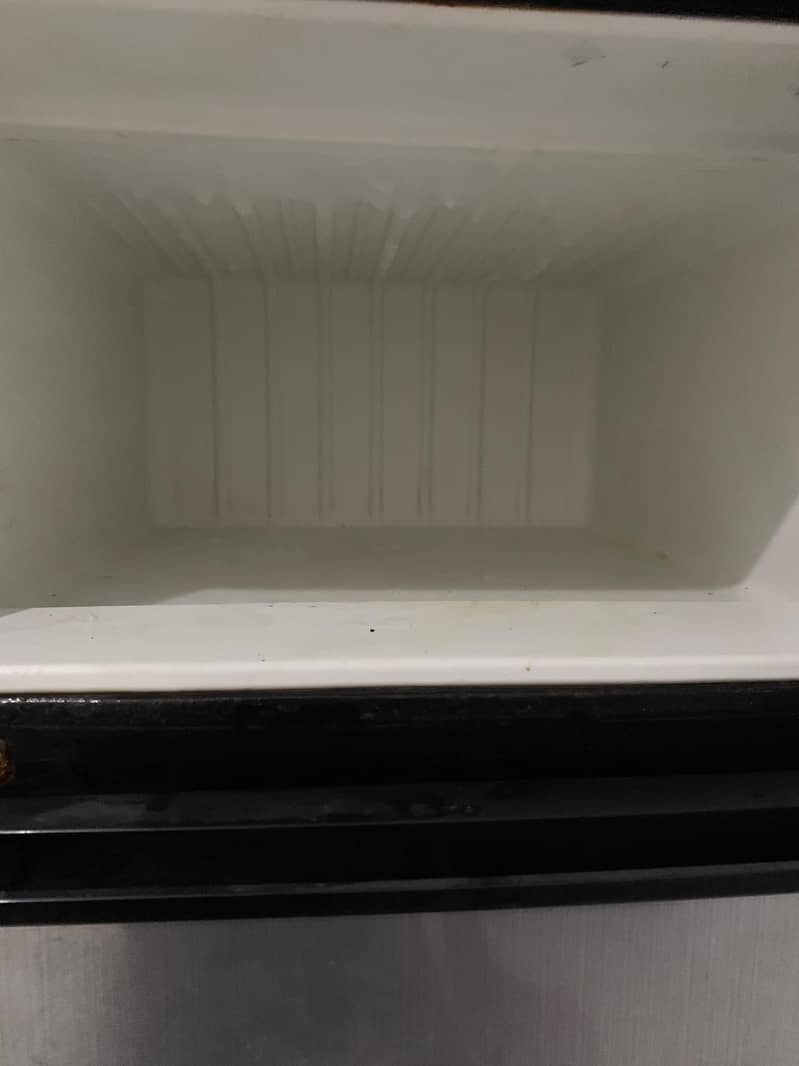 Refrigerator 5