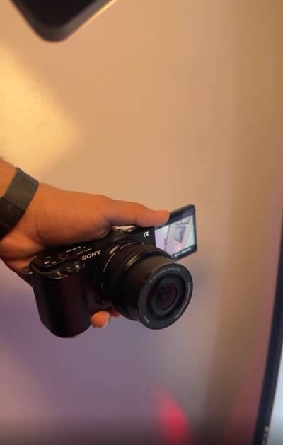 Sony ZV-E10 Mirrorless Camera | 10/10 Condition