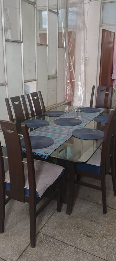 6 seater dinning table