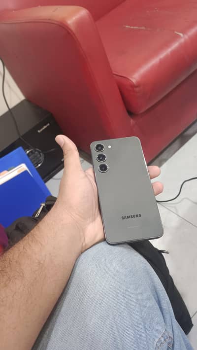 Samsung Mobile S23C. . p 8/128 just scratches screen