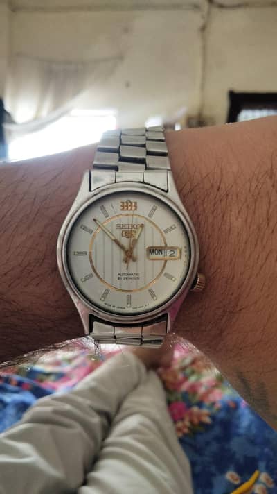 Vintage Seiko 5 Automatic GreyandWhite