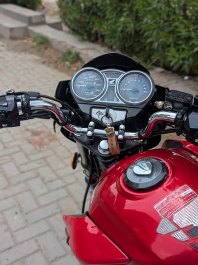 Honda CB 150F (2025)