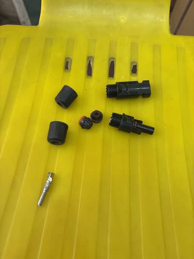 Mc4 connector for solar panels