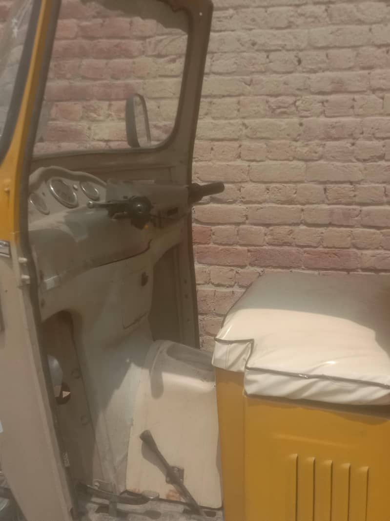 auto loader rickshaw 2017model 3