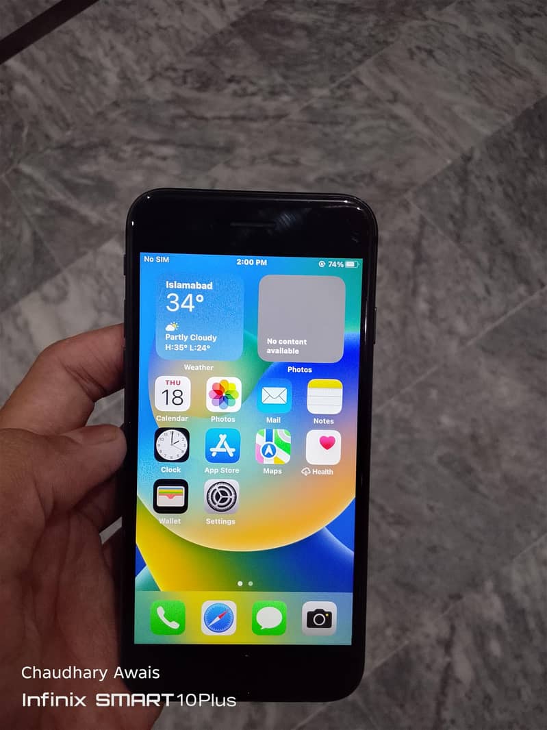 Apple iPhone 8 6