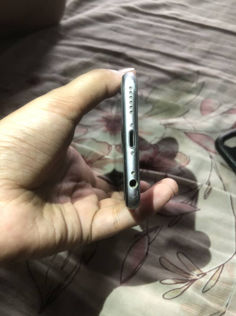 Apple iPhone 6 2