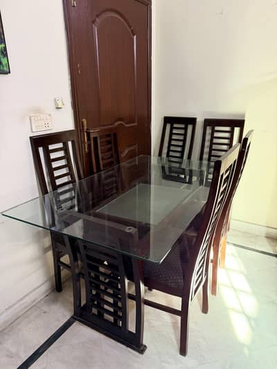 Glass Top Dining Table With 6 Wodden Chairs
