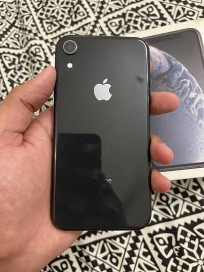 Apple iPhone XR