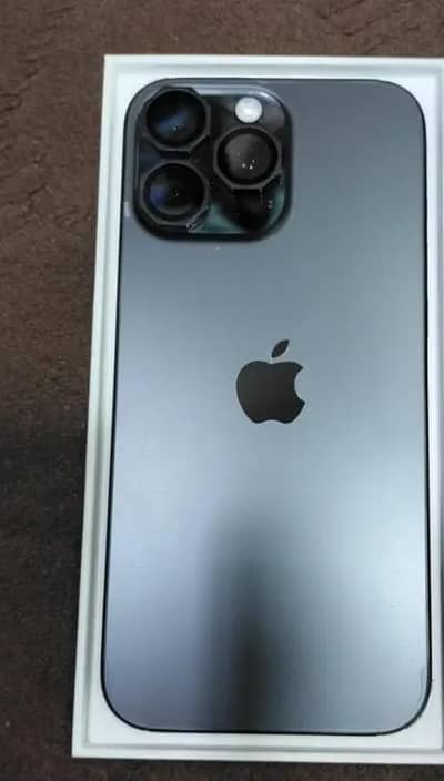 Apple iPhone 16 Pro Max