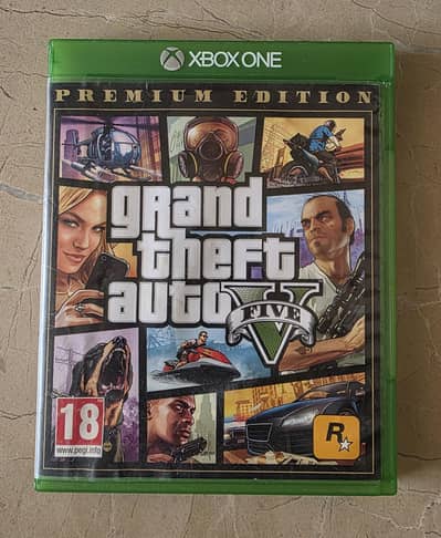 GTA-5(premium edition) CD Xbox One in working condition.