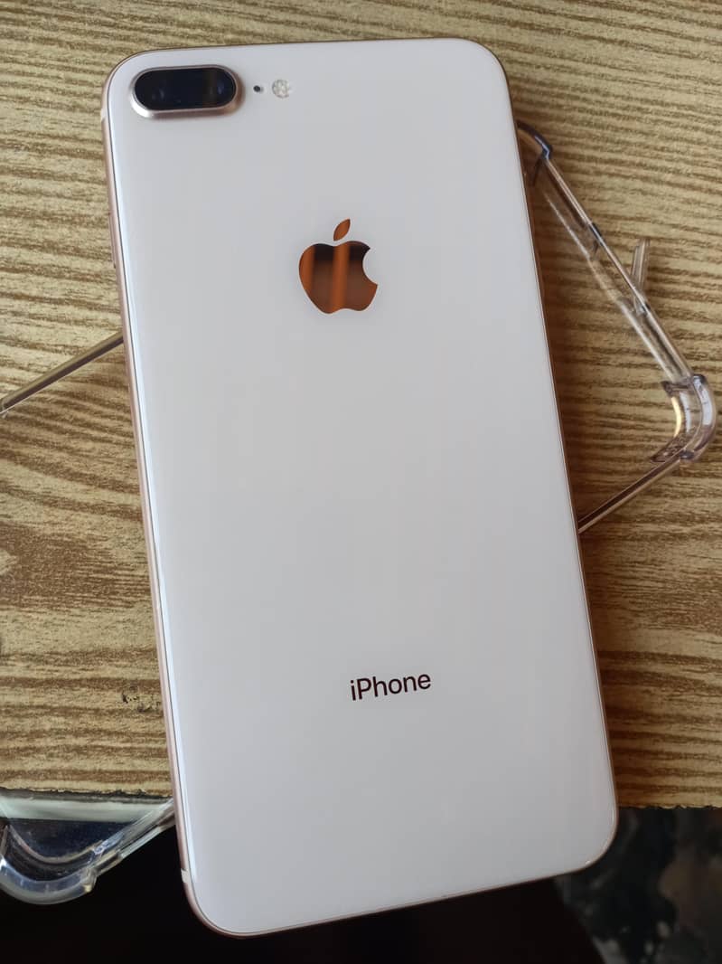 Apple iPhone 8 Plus 0