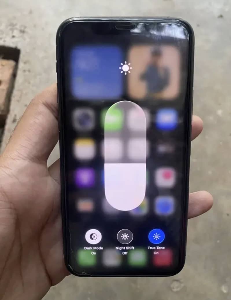 Apple iPhone 11 Pro 2