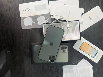 iPhone 11 Pro Max factory unlocked with box