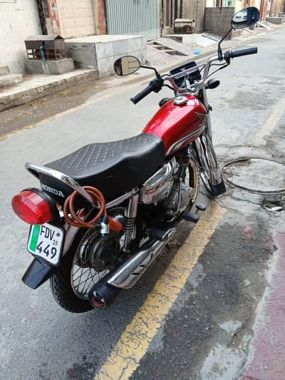 Urgent bike sale Honda 125 special edition
