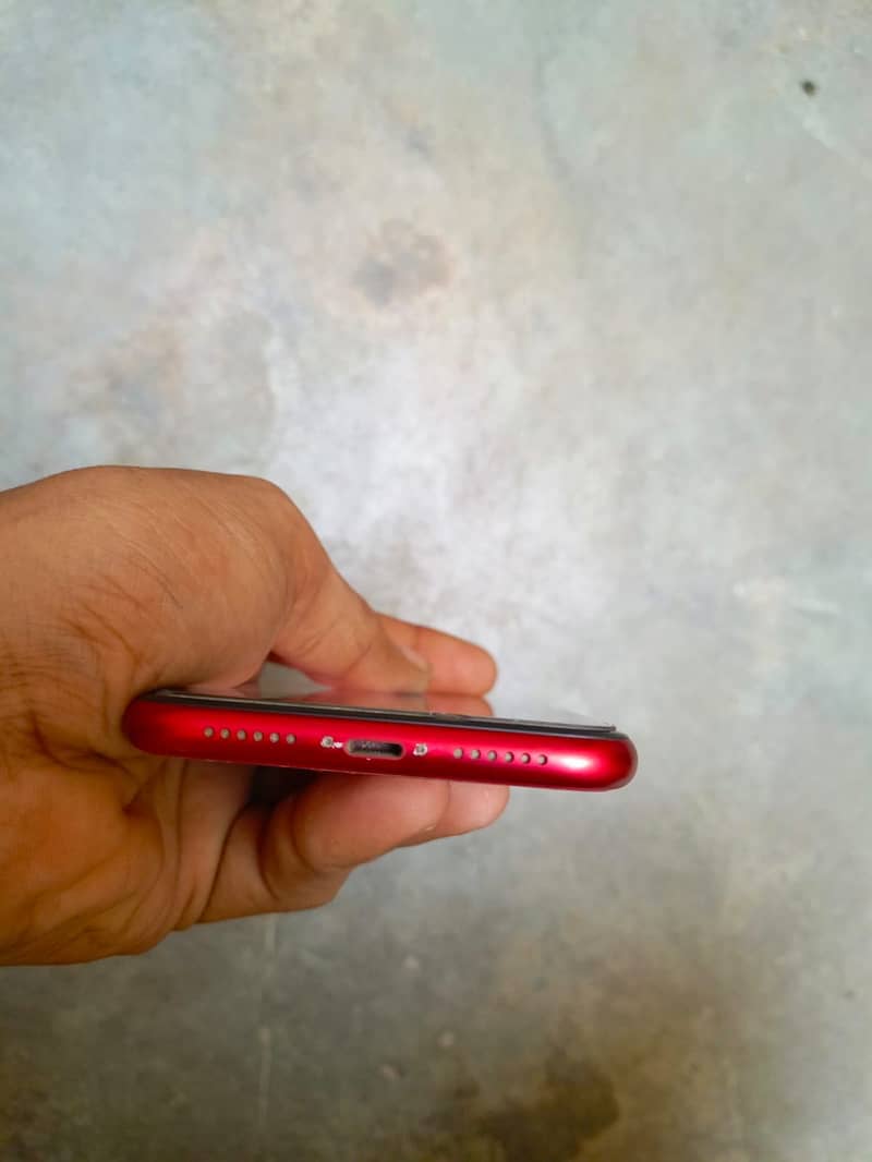 Apple iPhone 11 0