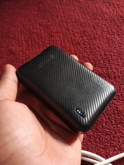 Savo original Power bank 6000Mah.      all ok.  10 months warranty